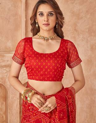 Red bandhani printed chiffon saree with unstitched blouse 3