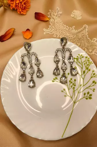 Multicolour deginer party wear earrings for woman