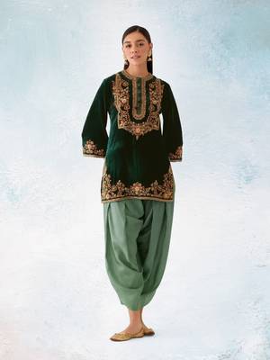 Green embroidered velvet patiyala suit 1