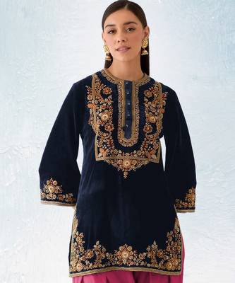 Blue embroidered velvet patiyala suit 2