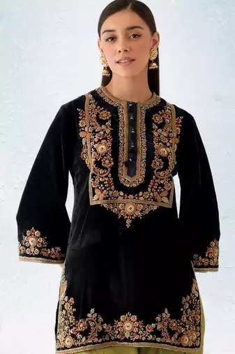 Black embroidered velvet patiyala suit