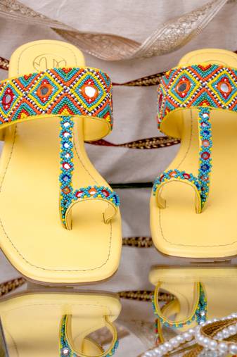 Multicolor printed leather kolhapuris
