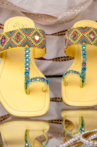 Multicolor printed leather kolhapuris