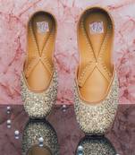 Silver embroidered leather juttis