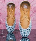 Silver mirror embroidered leather juttis
