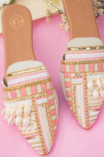 Multicolor embroidered leather mules