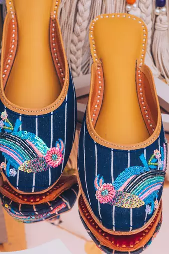 Blue embroidered leather mules