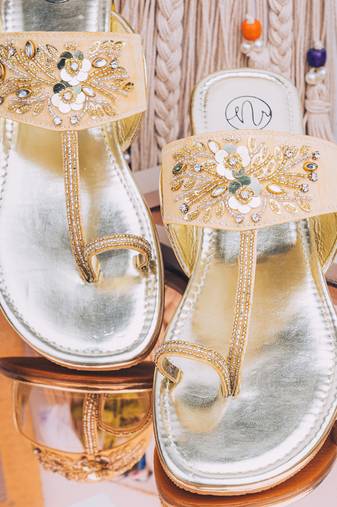 Gold embroidered leather kolhapuris