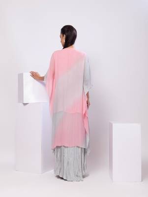 Pink embroidered georgette kaftan 3