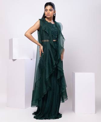 Green embroidered organza cape set 2