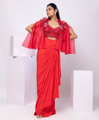 Red embroidered crepe cape set 2