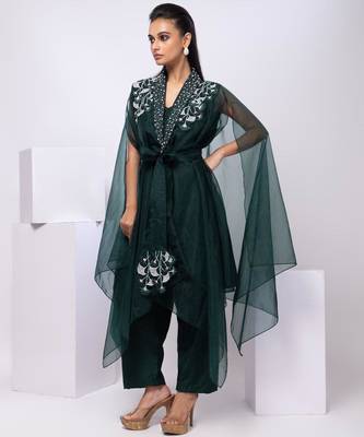 Green embroidered organza cape set 2