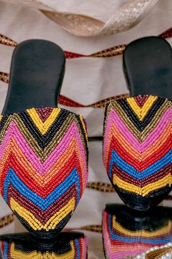 Multicolor embroidered leather mules