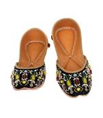 Black embroidered leather juttis