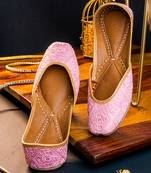 Pink embroidered leather juttis