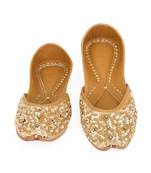 Gold embroidered leather juttis