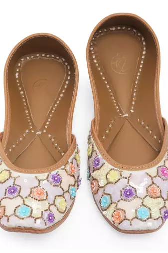 Multicolor embroidered leather juttis