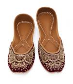 Maroon embroidered leather juttis