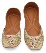 Gold embroidered leather juttis