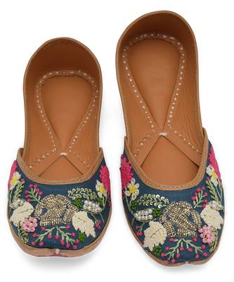 Blue embroidered leather juttis 1