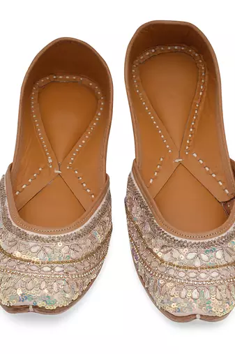 Rose gold embroidered leather juttis
