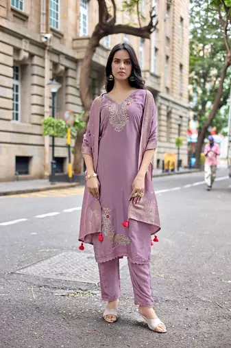 Women Embroidered Regular Kurta With Trousers & With Dupatta