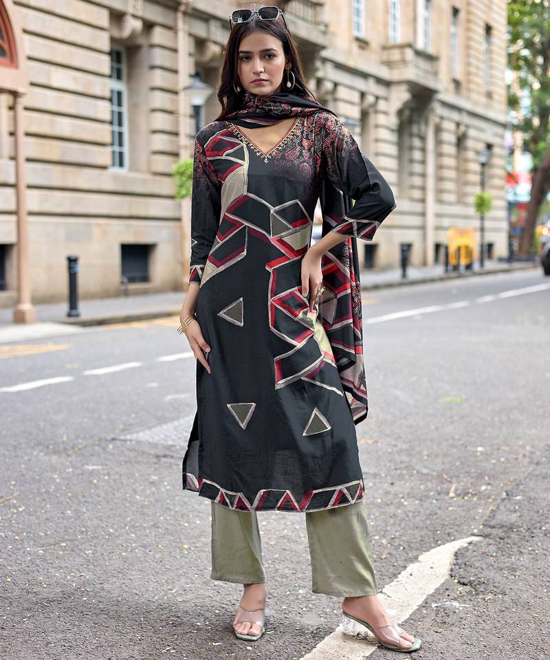 Women Embroidered Regular Kurta With Trousers & With Dupatta