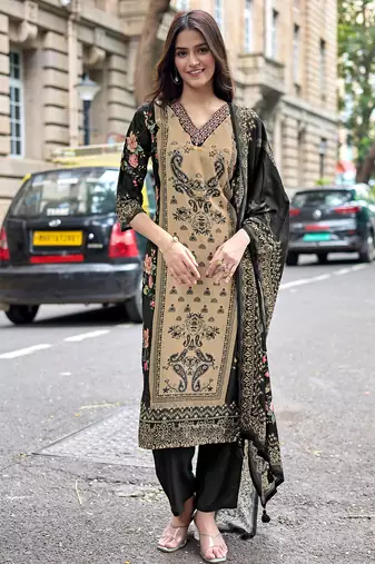 Women Embroidered Regular Kurta With Trousers & With Dupatta
