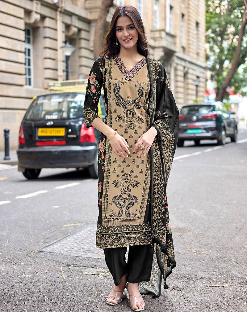 Women Embroidered Regular Kurta With Trousers & With Dupatta