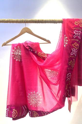 Organza pink saree with jajji silk border with blouse