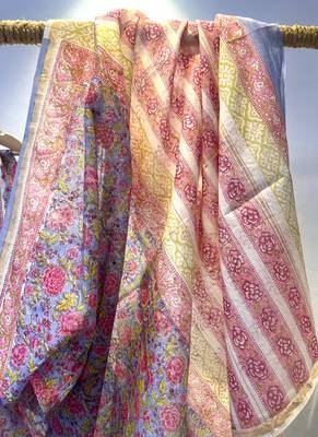 Pure floral chanderi saree with blouse 2