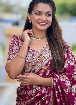 wine heavy viscose dola silk blend saree 1