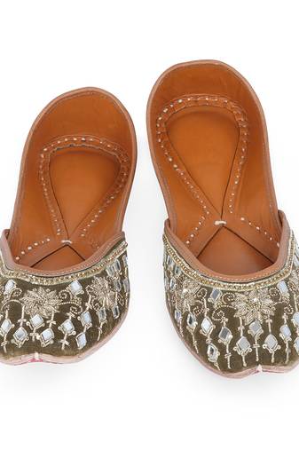 Green mirror embroidered leather juttis