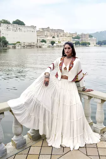white Gamthi Mirror Work & Kodi Lace Chaniya Choli