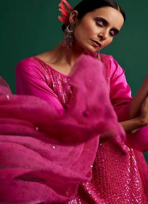 Rani pink embroidered satin kurta set 2