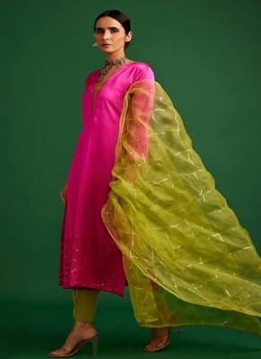 Rani pink embroidered satin kurta set 4