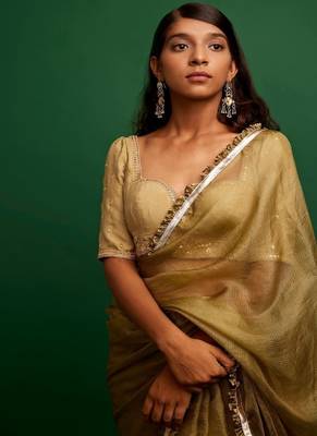 Dark olive plain silk saree saree with belt 2