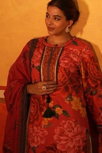 Red flower print co-ord set with dupatta