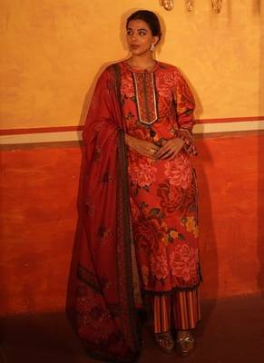 Red flower print co-ord set with dupatta 3