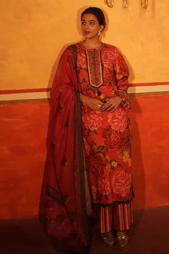 Red flower print co-ord set with dupatta