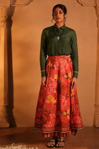 The shirt, crafted from luxurious doha silk