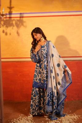 Blue flower print garara set 4