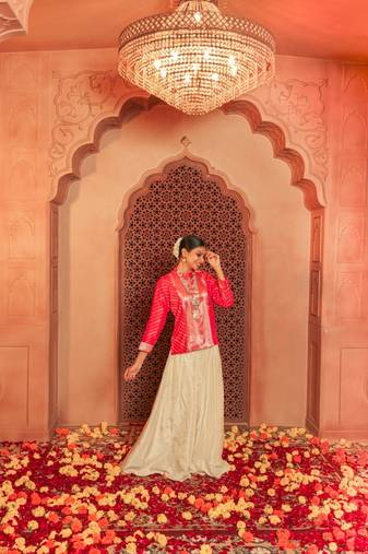 Stunning jacket and skirt set is