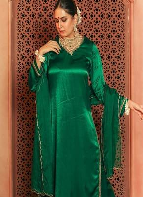 Stunning green embroidered co-ord set. 4