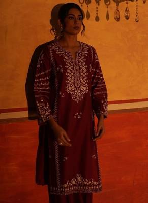 3 pc lawn kurta set in a stunning red shade beautifully crafted kurta straight pants  and a dupatta 1