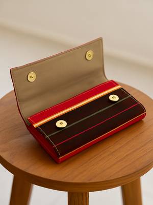Striped design faux leather rectangular clutch 3