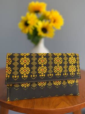 Women's ethnic clutch 1