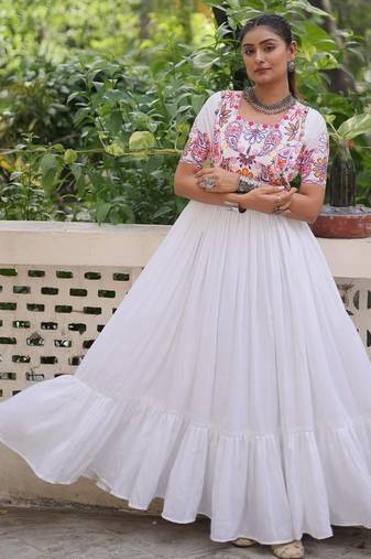 Reyon fabric with kutchi gamthi embroidered thread work Full Stitched free size.