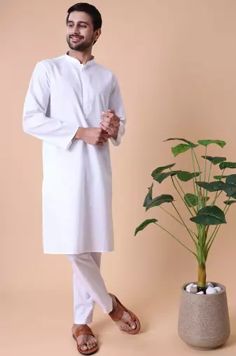 Men white solid kurta