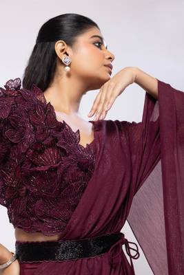 Wine plain crepe saree with belt 3